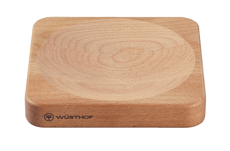 2-Piece Mincing Set featuring a natural wood cutting board with a carved groove and the WÜSTHOF logo on the side for secure knife placement.